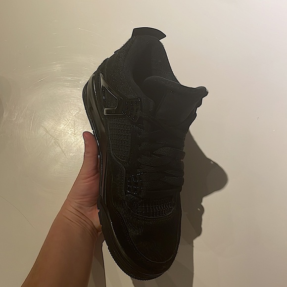 JORDAN IV — special edition Olivia Kim women’s only 🥷🏻🥷🏻🥷🏻 black on black - Picture 7 of 10